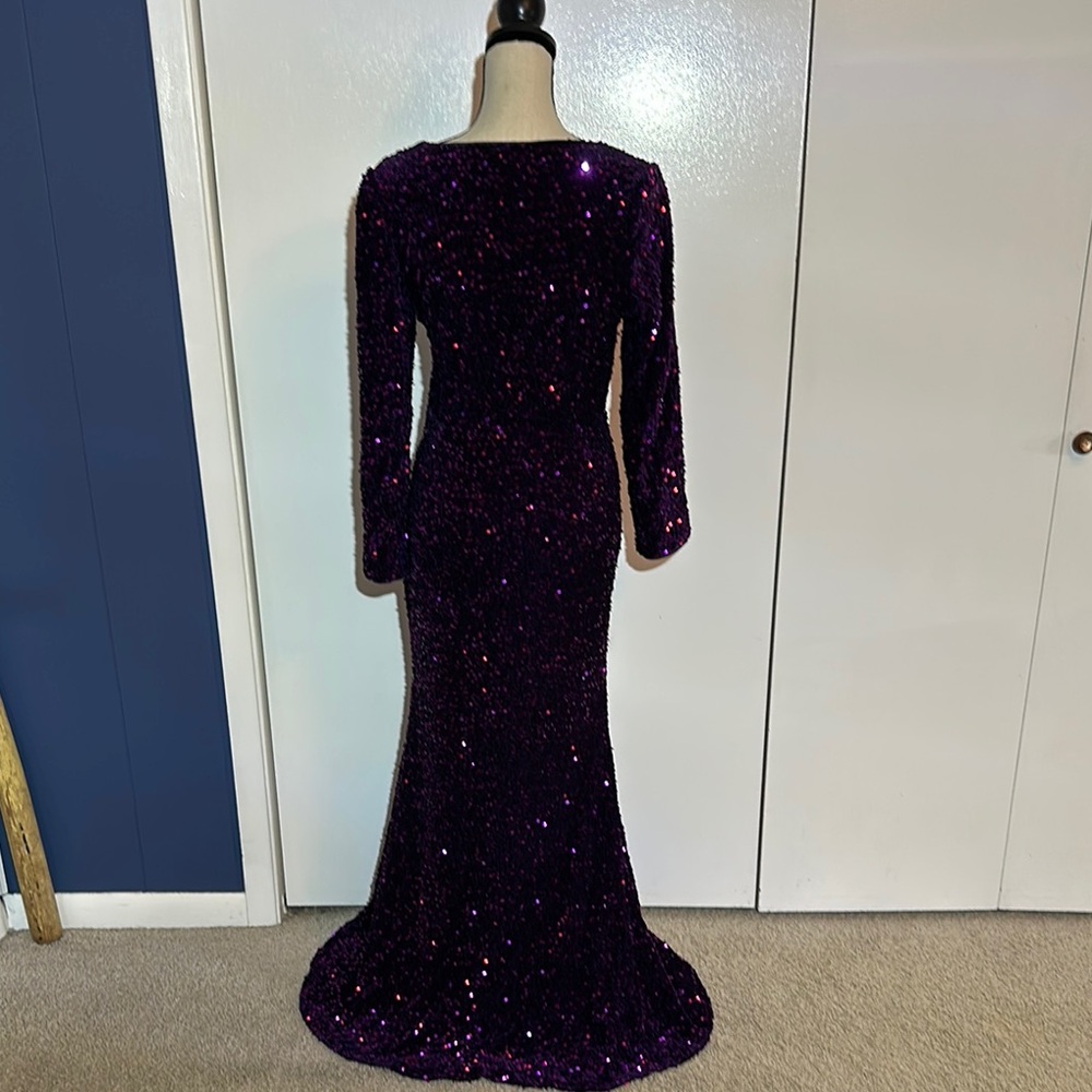 Elegant Purple Sequin Dress - Picture 2 of 2